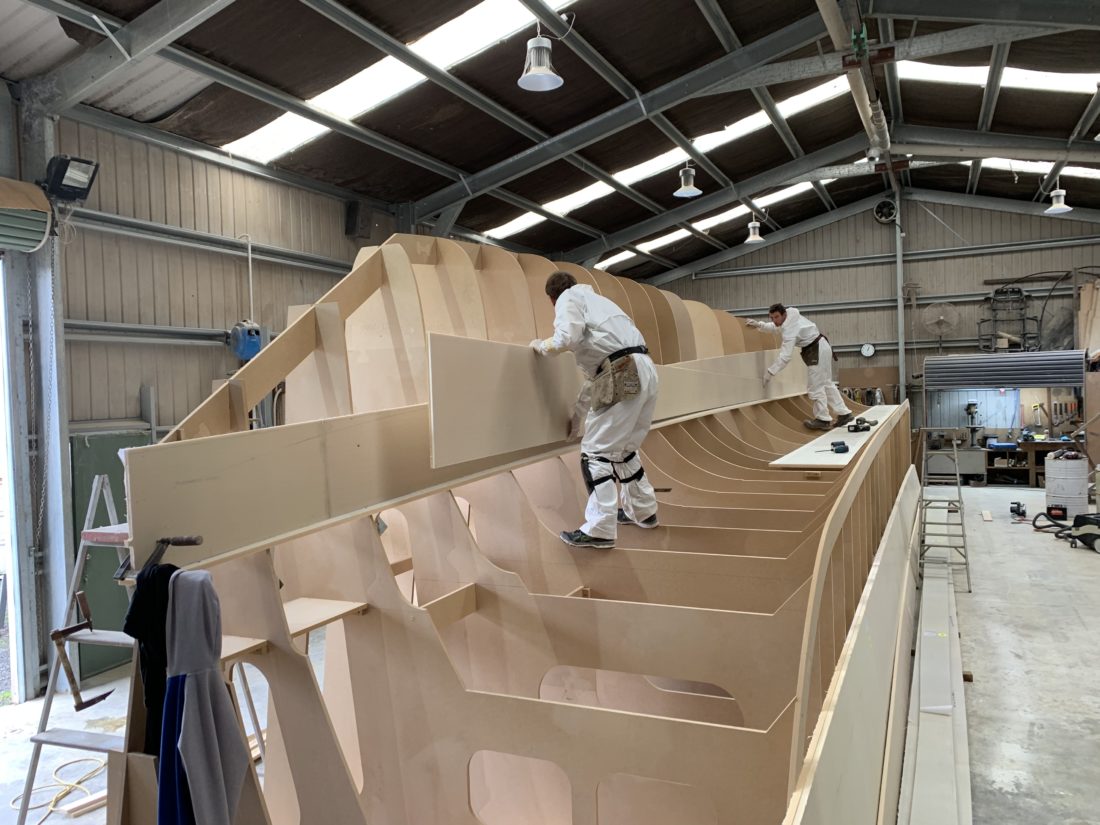 Roger Hill 16m Displacement Power Catamaran - Omahu - DuFLEX